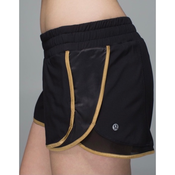 Lululemon Super Squad Short Size 6 - Picture 4 of 12